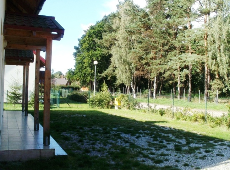 Domki Bliźniaki dla rodzin widok od drogi - lasek?v=1.0