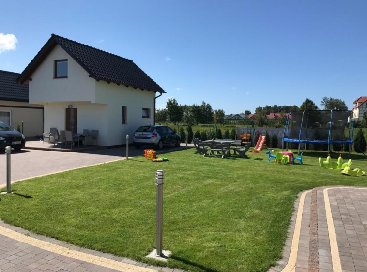 Bursztynowe Apartamenty Domek i plac zabaw?v=1.0