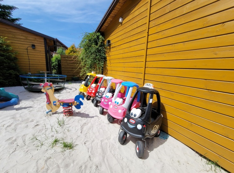 Domki Bebe  Plac zabaw?v=1.0